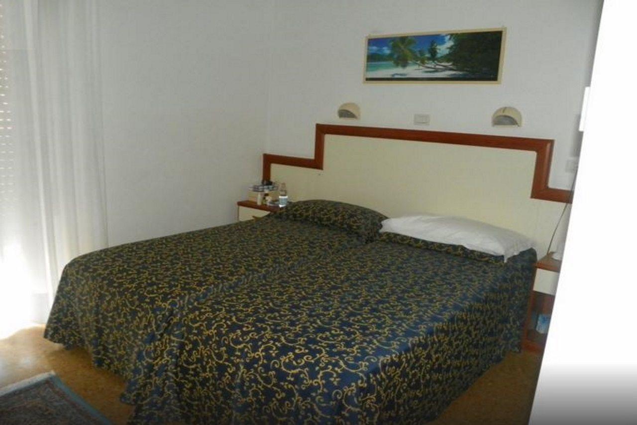 Hotel Bolivar Lido di Jesolo Luaran gambar